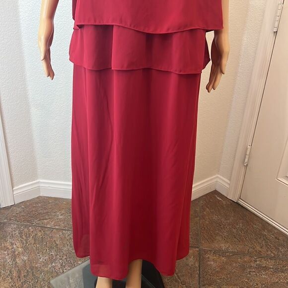 BFA Classics Dress Red Maxi Short Sleeve Slimming Lined Keyhole Button Neck - Picture 3 of 9